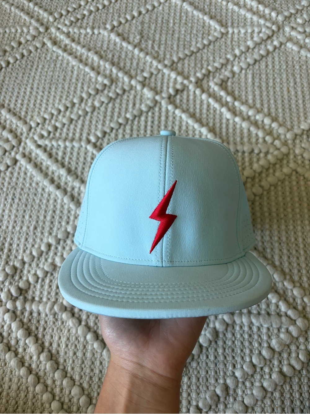 Kids Bruce Bolt Light Blue and red hat